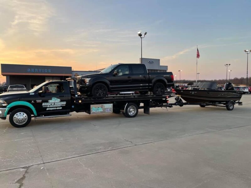 Brad's Towing & Recovery Image